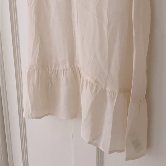 The Great sleeveless peplum ivory silk top - Picture 3 of 4